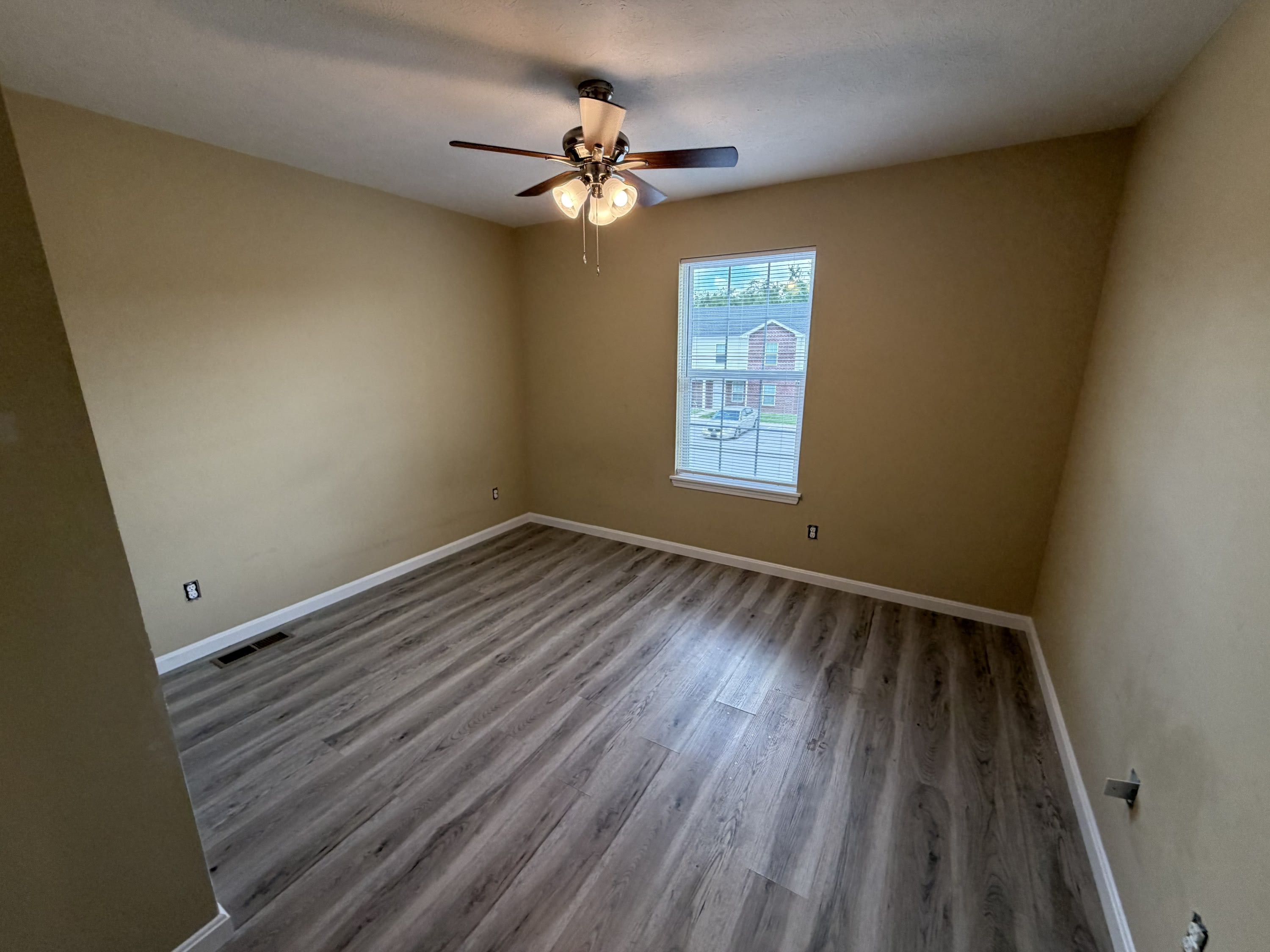 202 Pineview Drive – photo 3