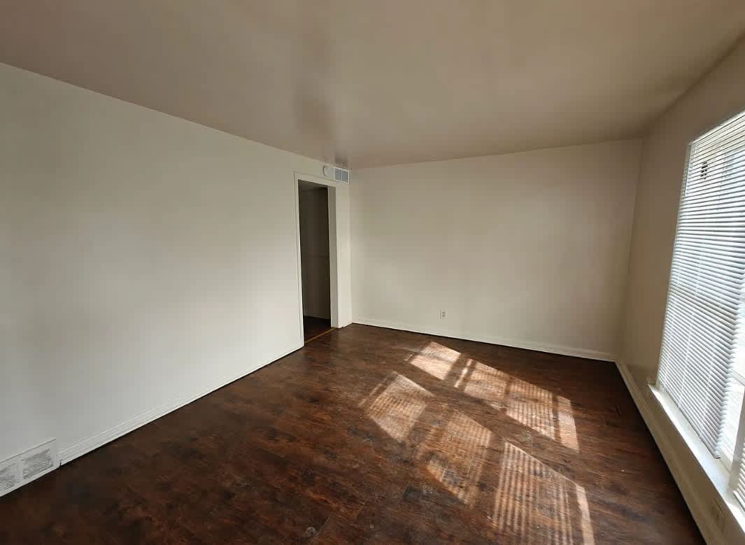 8859 Snowhill Court – photo 2
