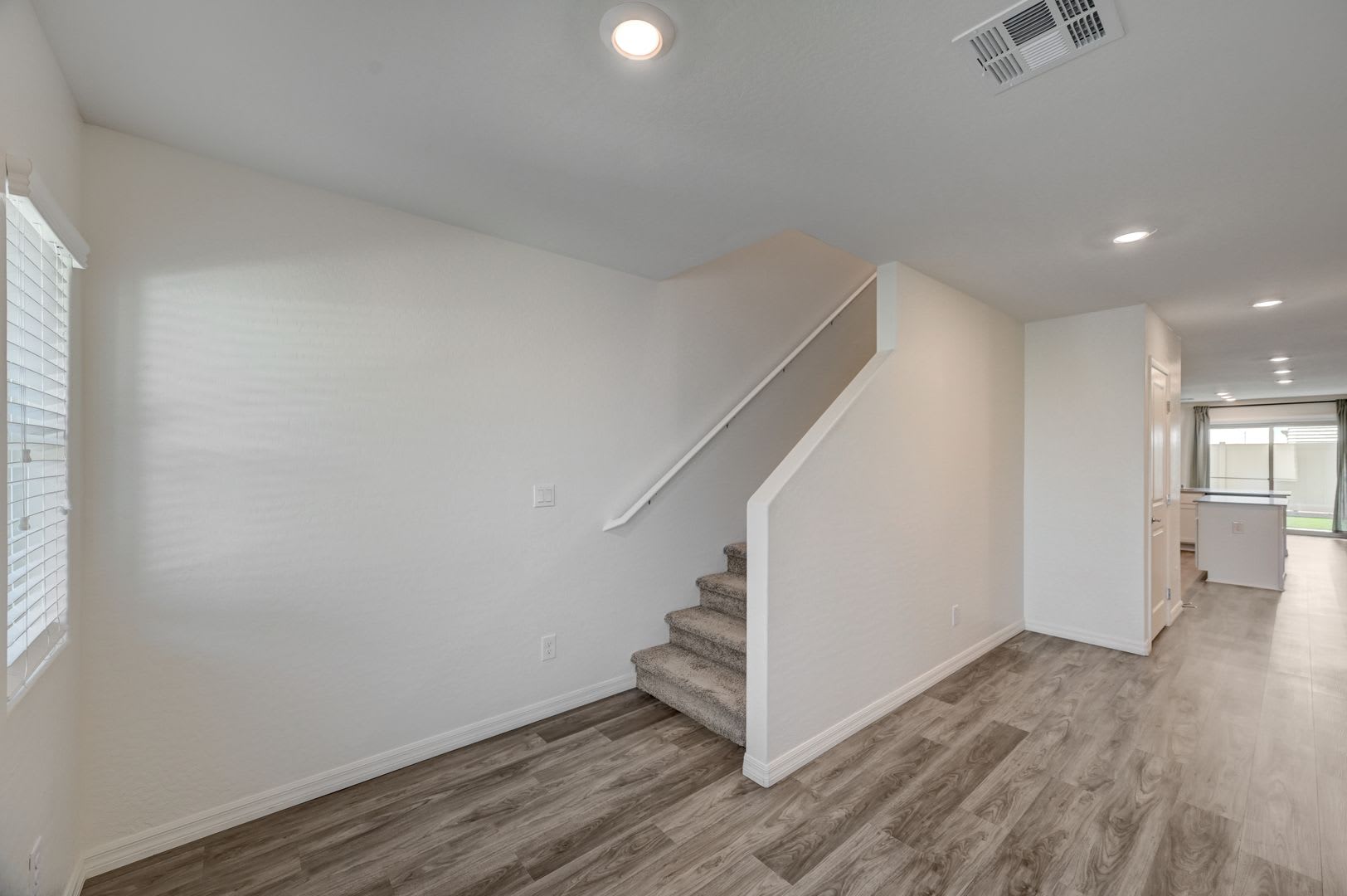 Upgraded 5 bedroom home in Cul-De-Sac!! – photo 5