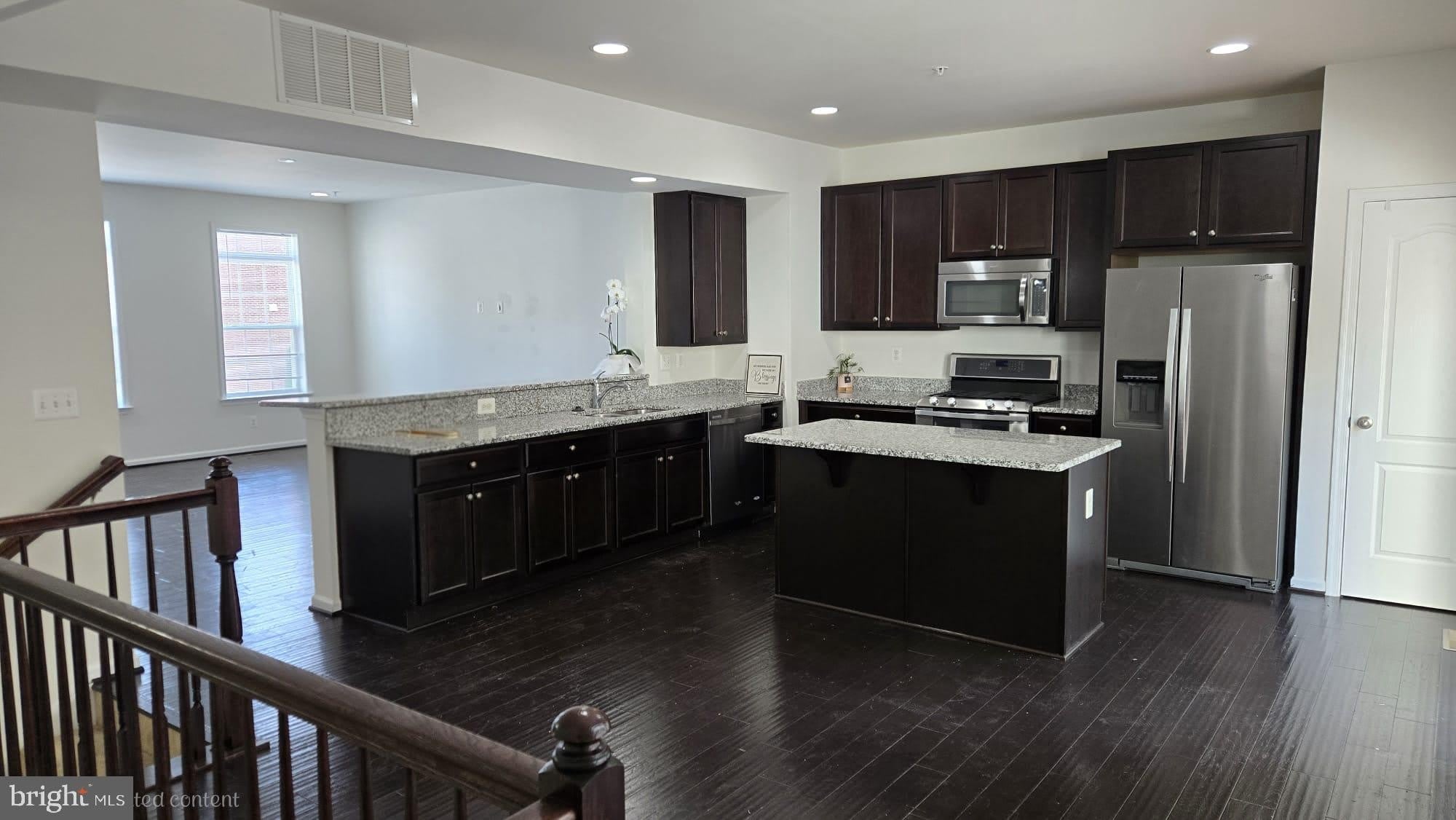 12298 SANDSTONE Street – photo 2