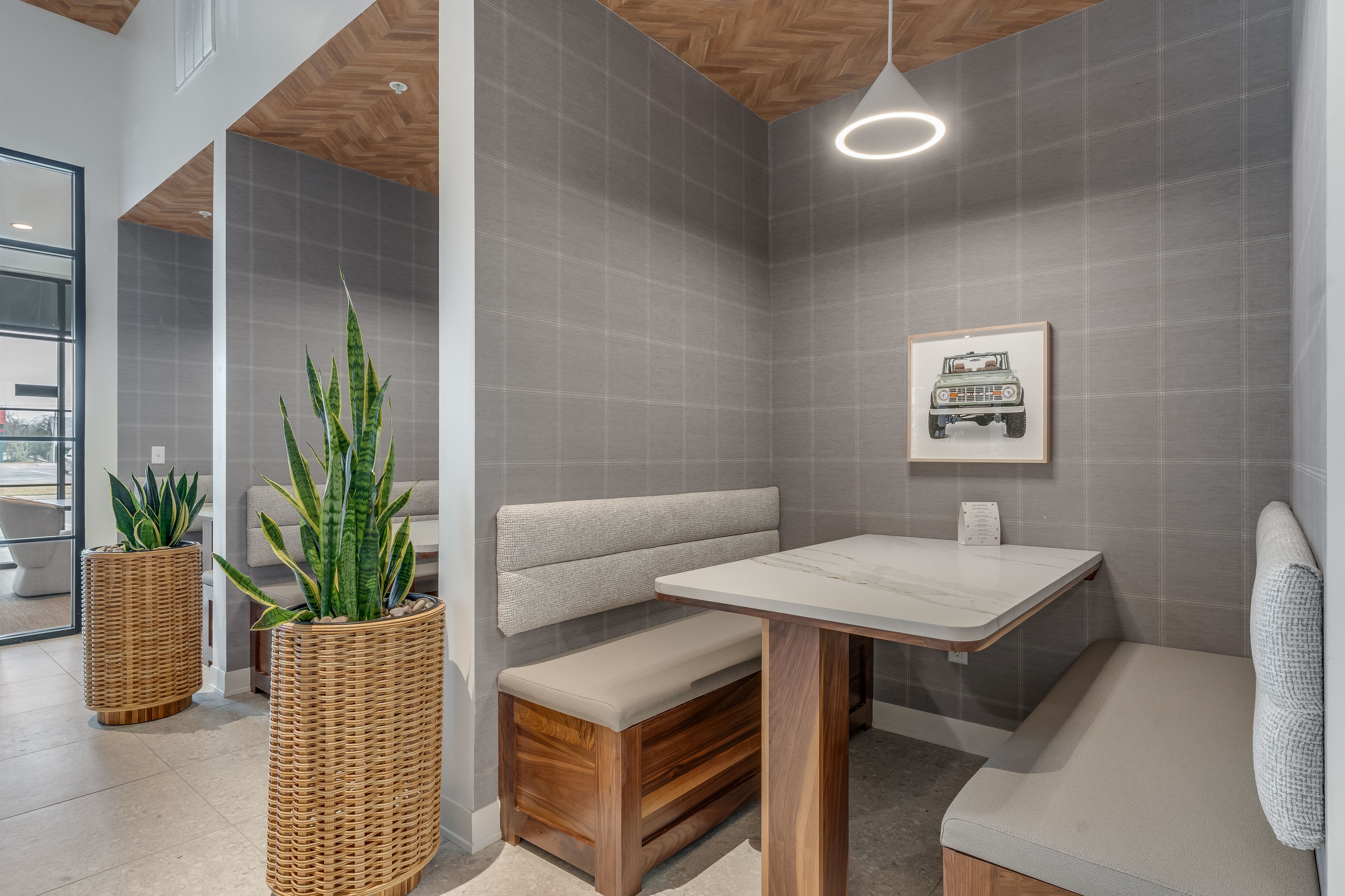 1402 Camellia Drive – photo 2