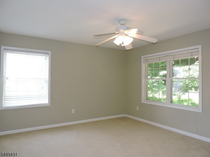 8 Entrance Ave – photo 5