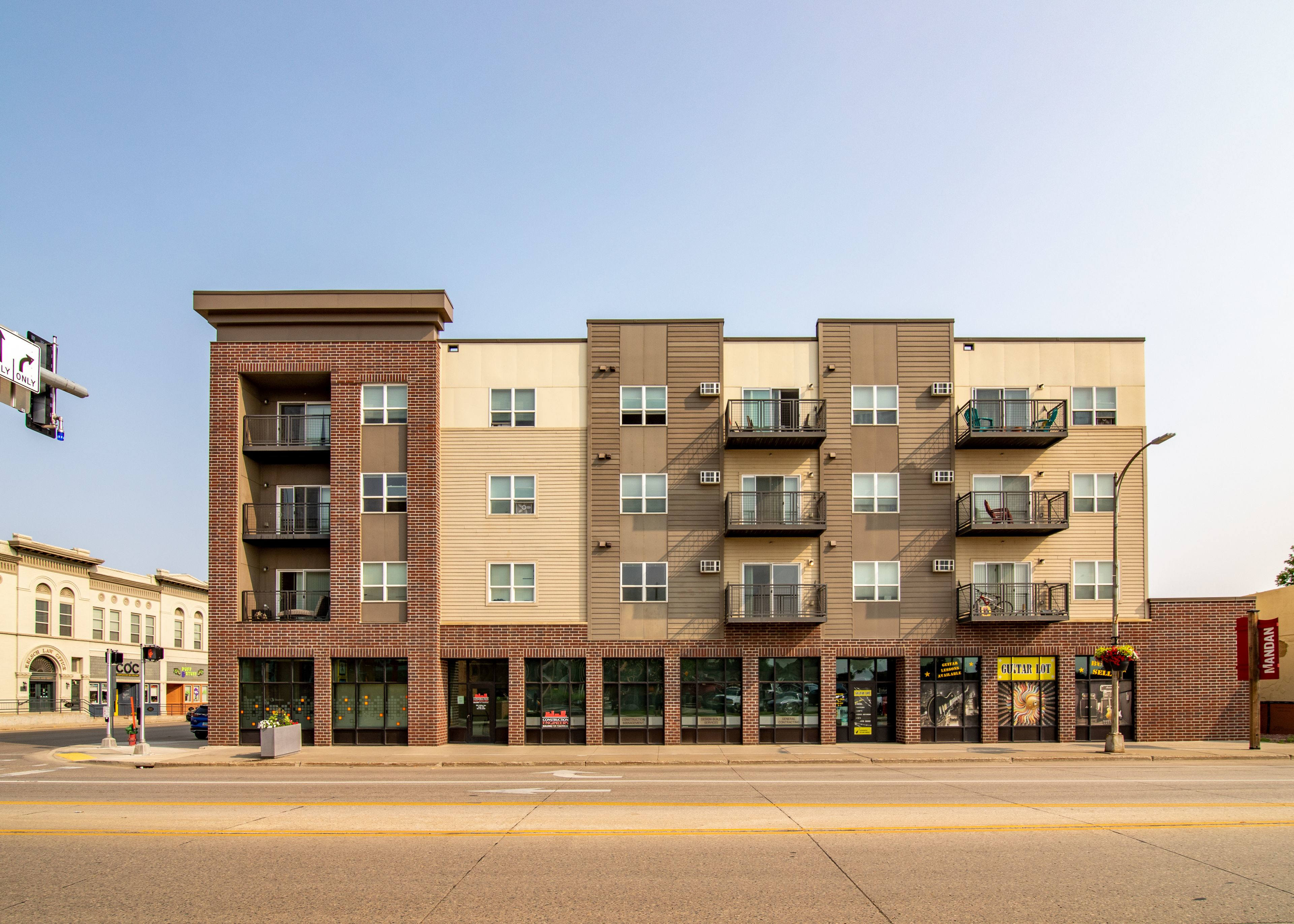 Collins Place Apartments – photo 5