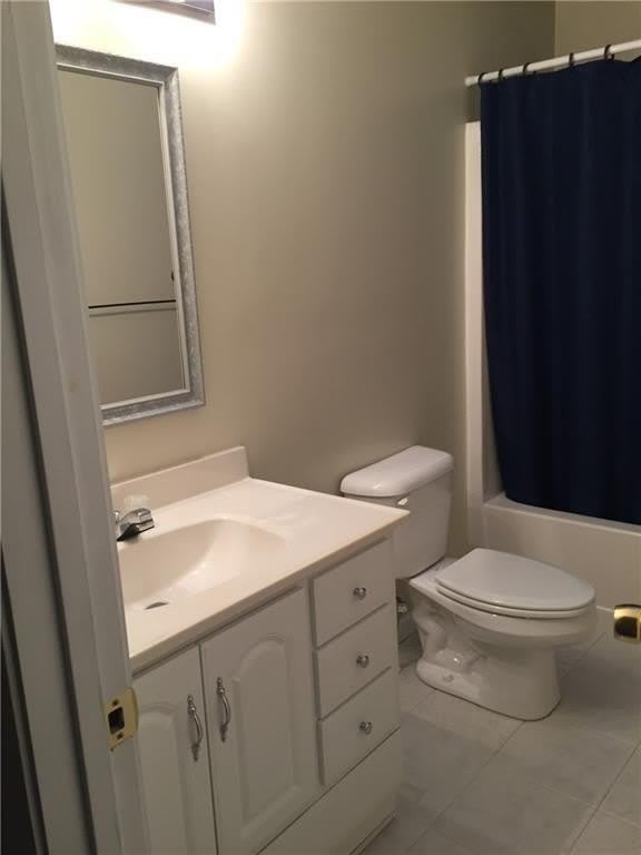 685 Garibaldi Street SW – photo 5