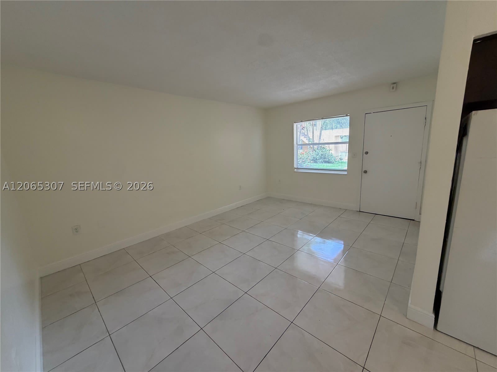 16150 NE 19th Ct – photo 1