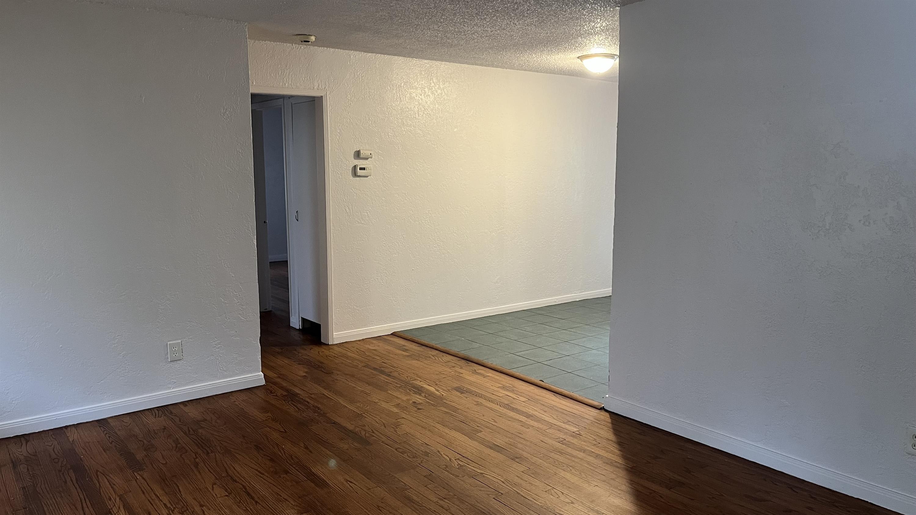 2325 McCracken Dr – photo 2