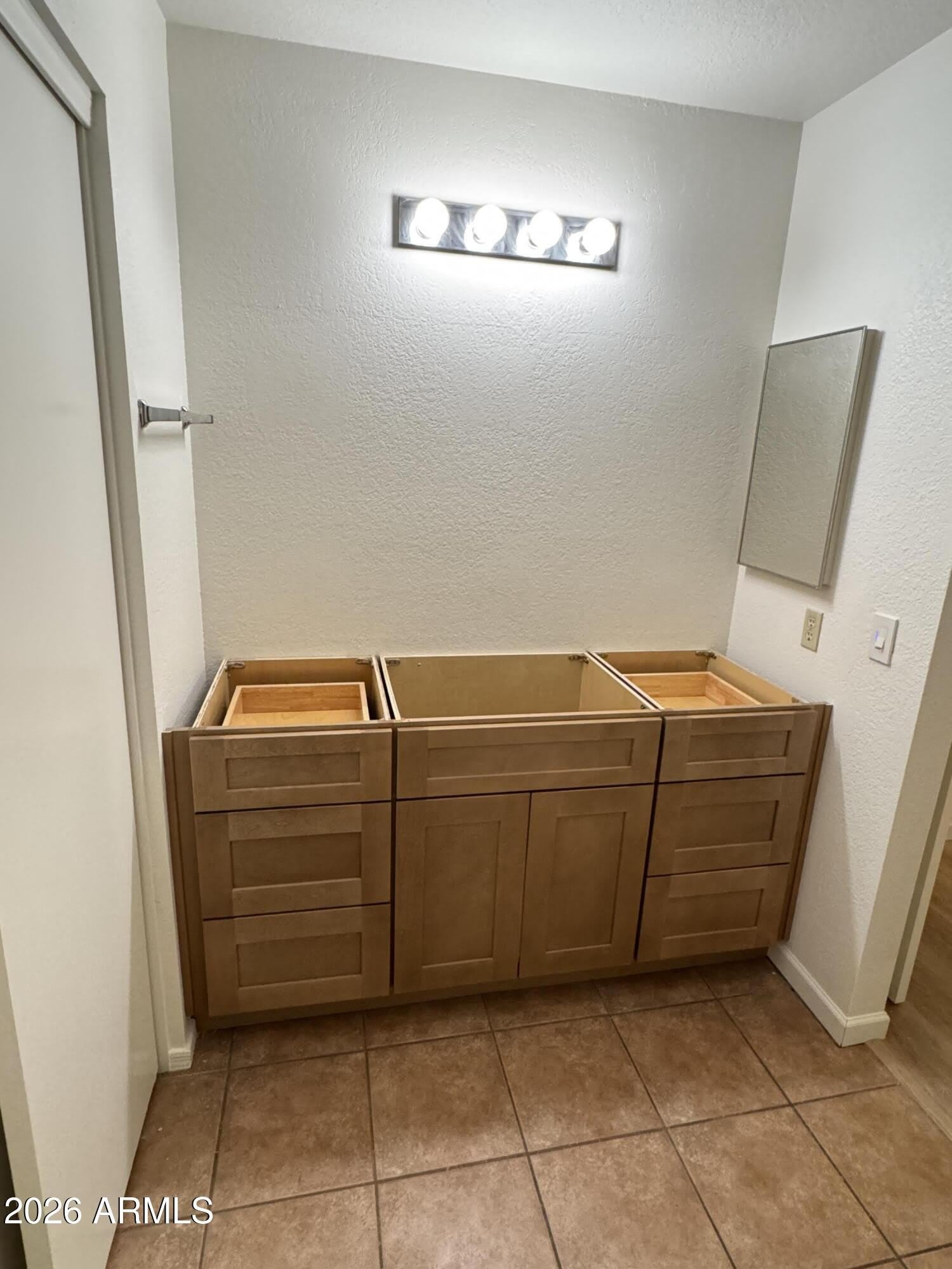2467 W PARK Avenue – photo 5
