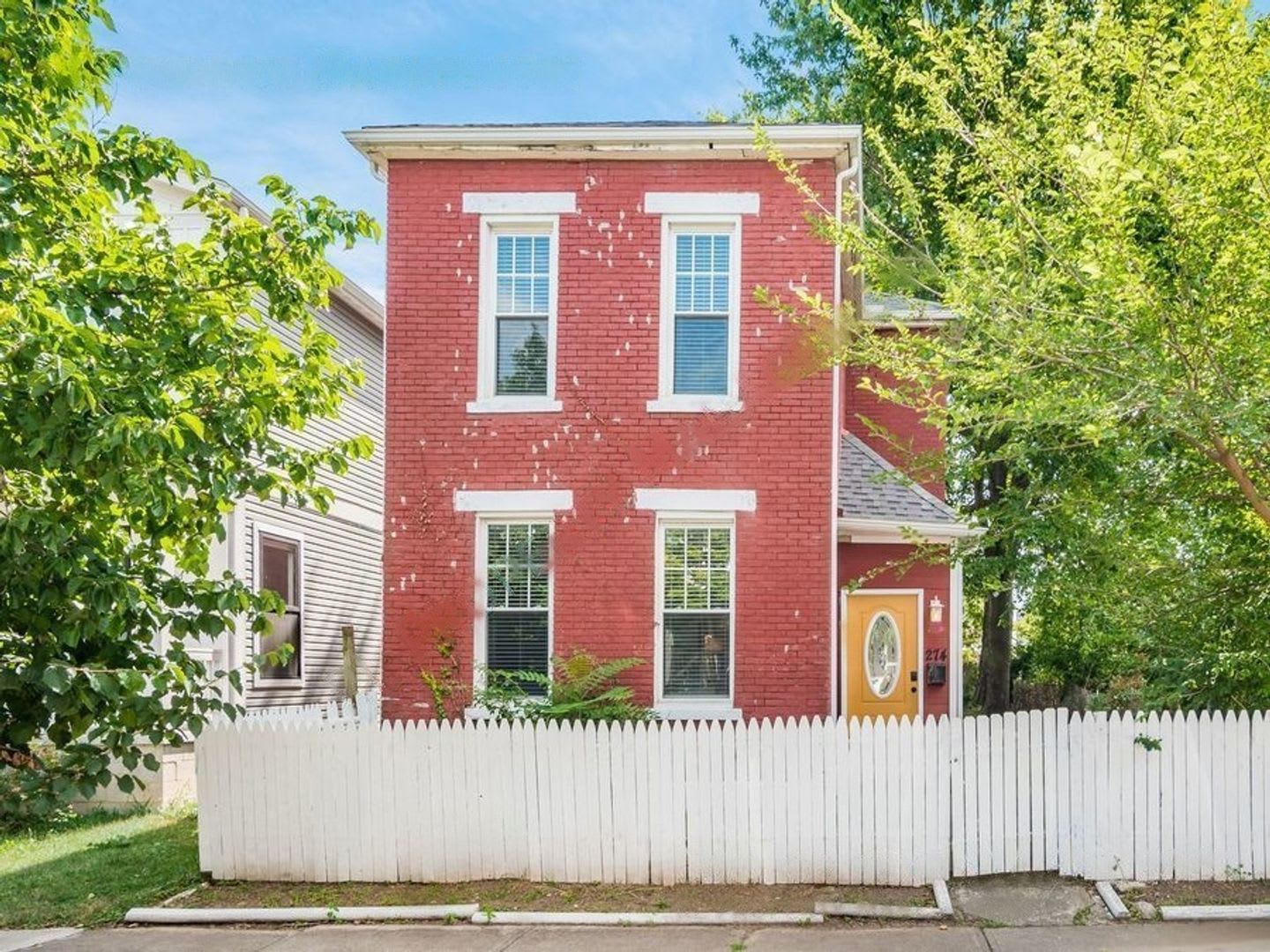 Beautifully Renovated Brick Home in East Franklinton Arts District – photo 1