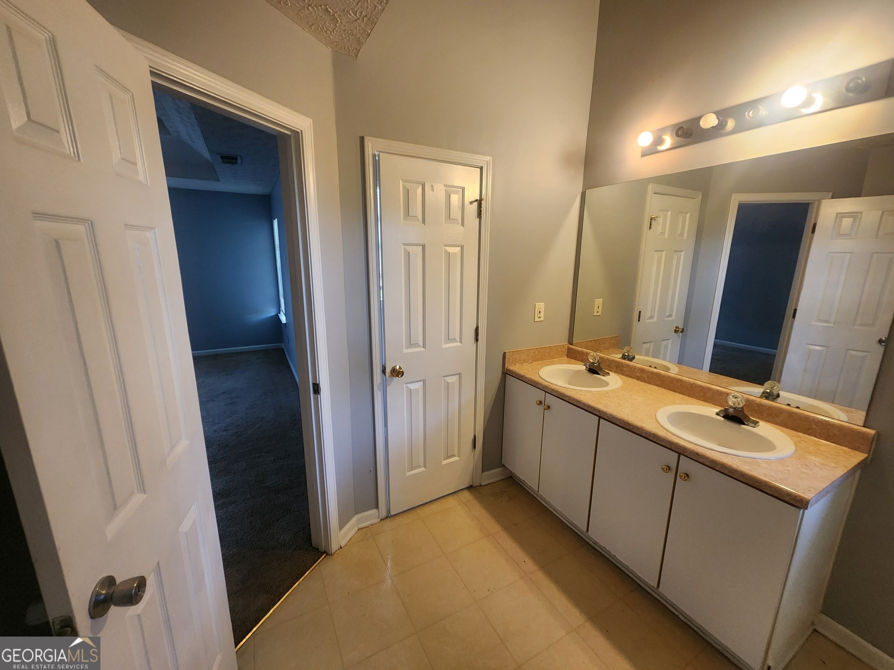 5748 Wellborn Creek Drive – photo 4