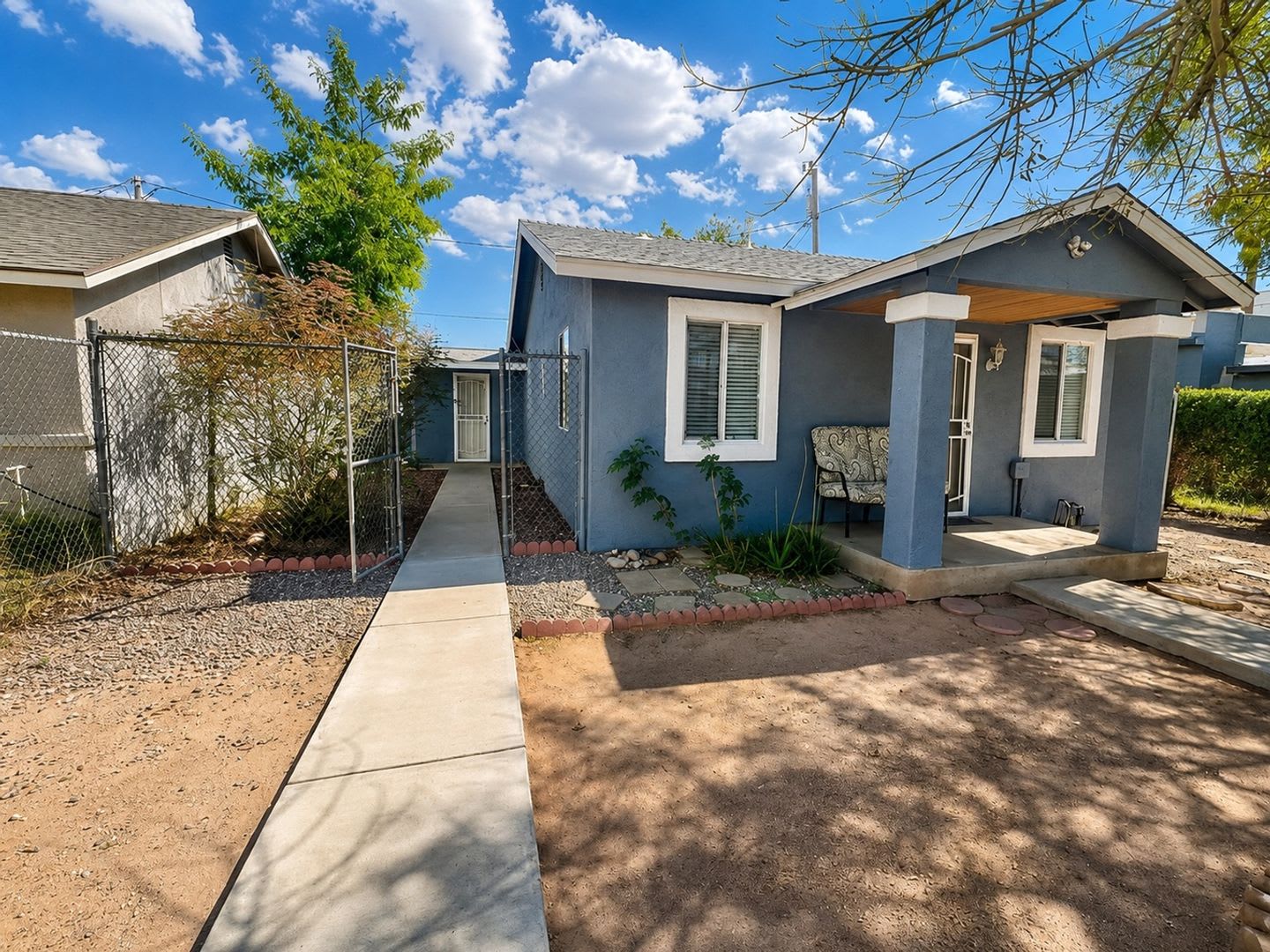 1 Month Free With 1 Year Lease Move In Ready 2 Bed Phoenix Home Minutes To Airport Asu Tempe Scottsdale Short Long Term Leases Welcome – photo 2