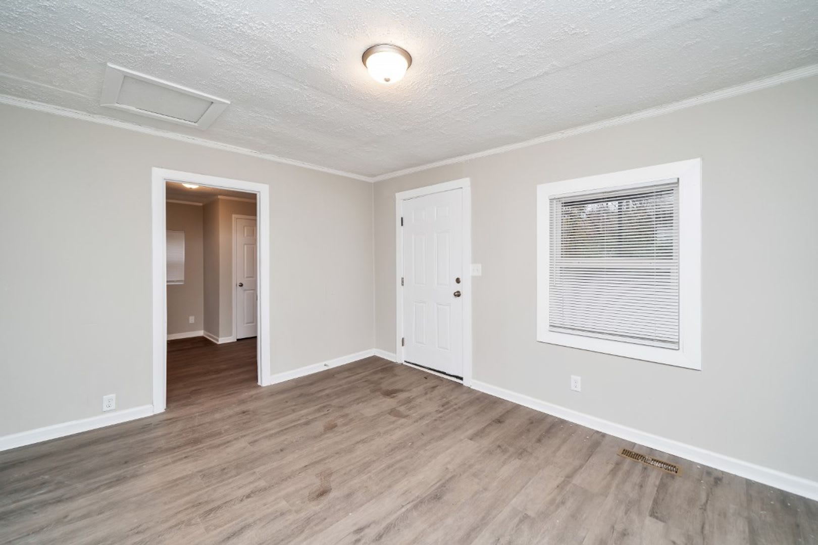 Beautifully Renovated 3BR/2BA Home on Forest Road in Hueytown – Now Accepting Section 8! – photo 5