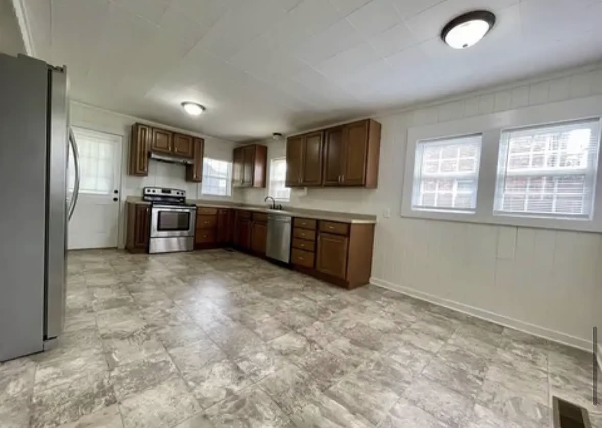 406 6th St Sw – photo 5