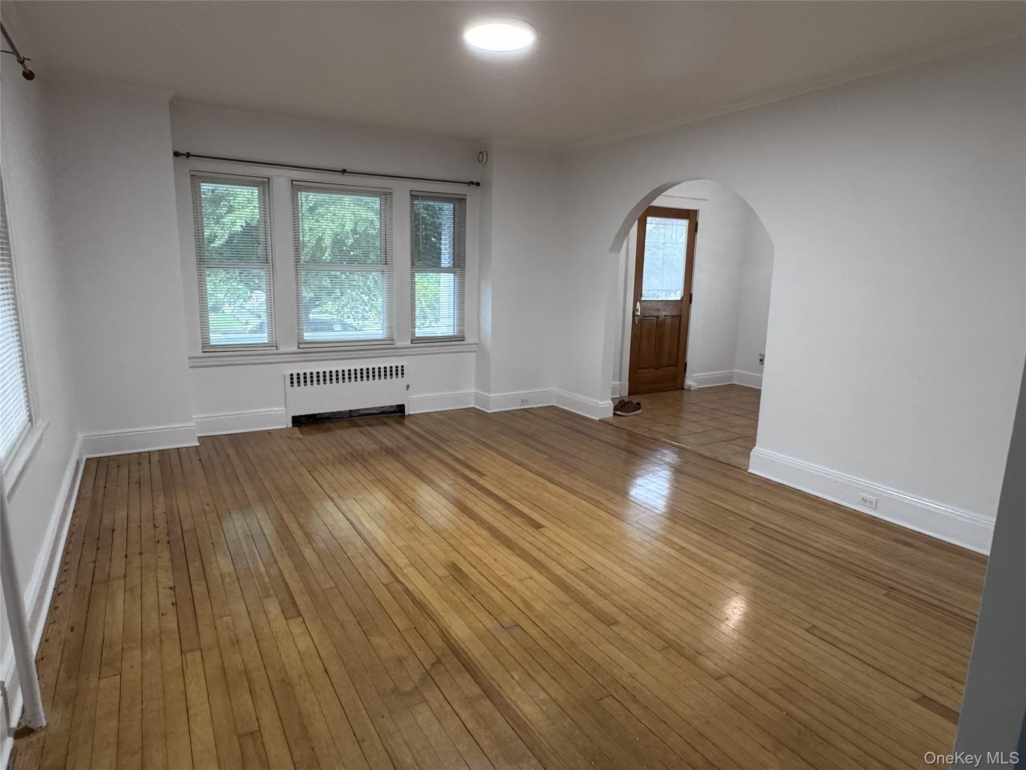 432 Beach Avenue – photo 3