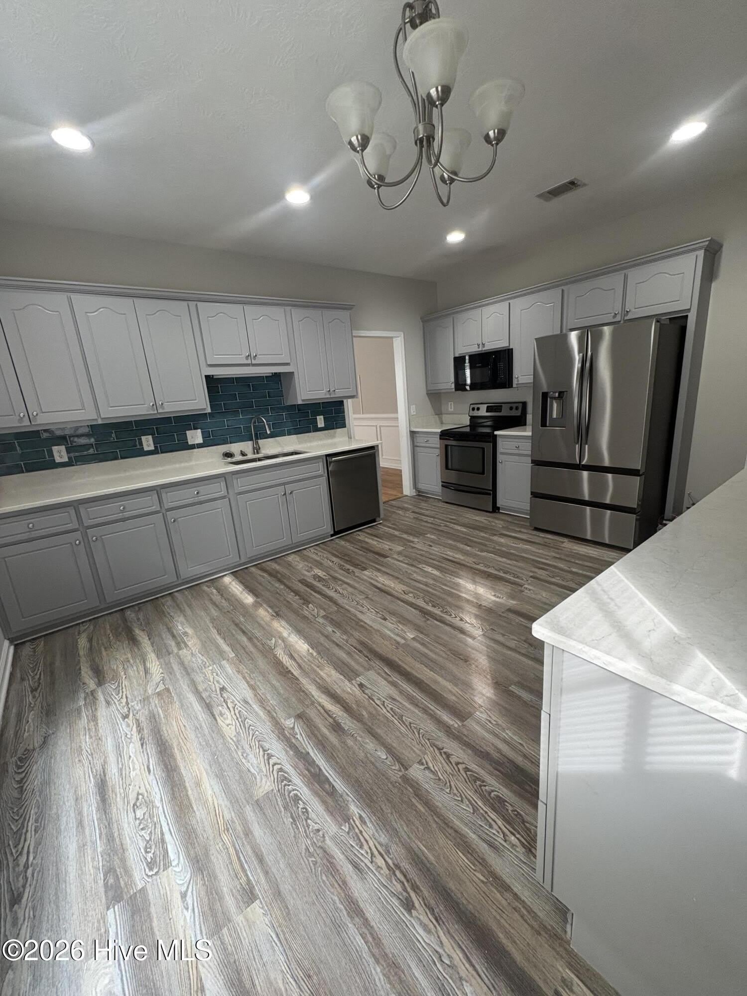 2021 Dundee Way – photo 4