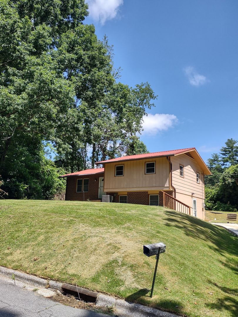 717 Connor Ave – photo 2
