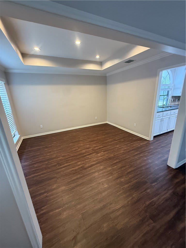 7649 Dallas Street – photo 4