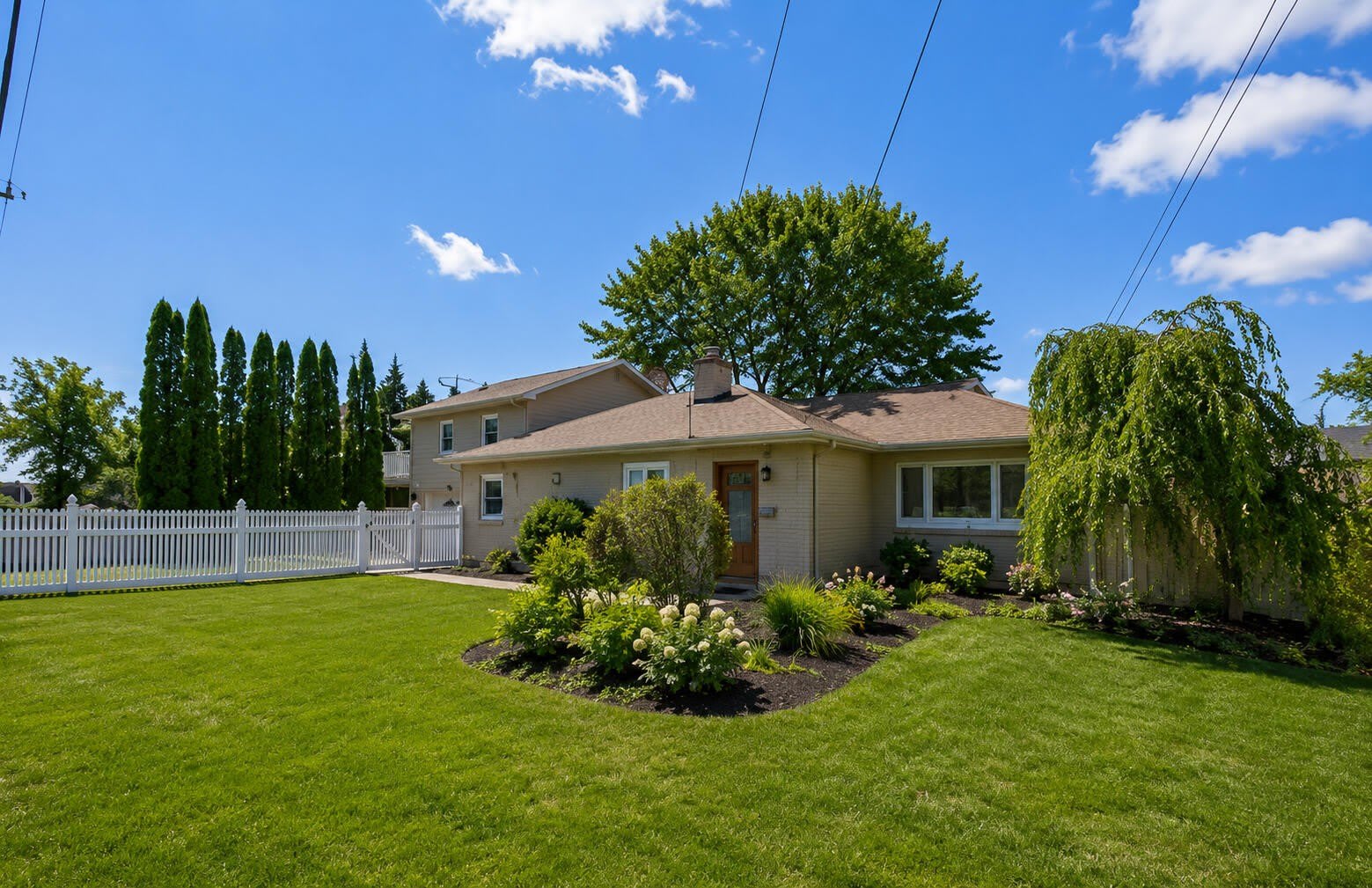 10401 Degrand Street – photo 3