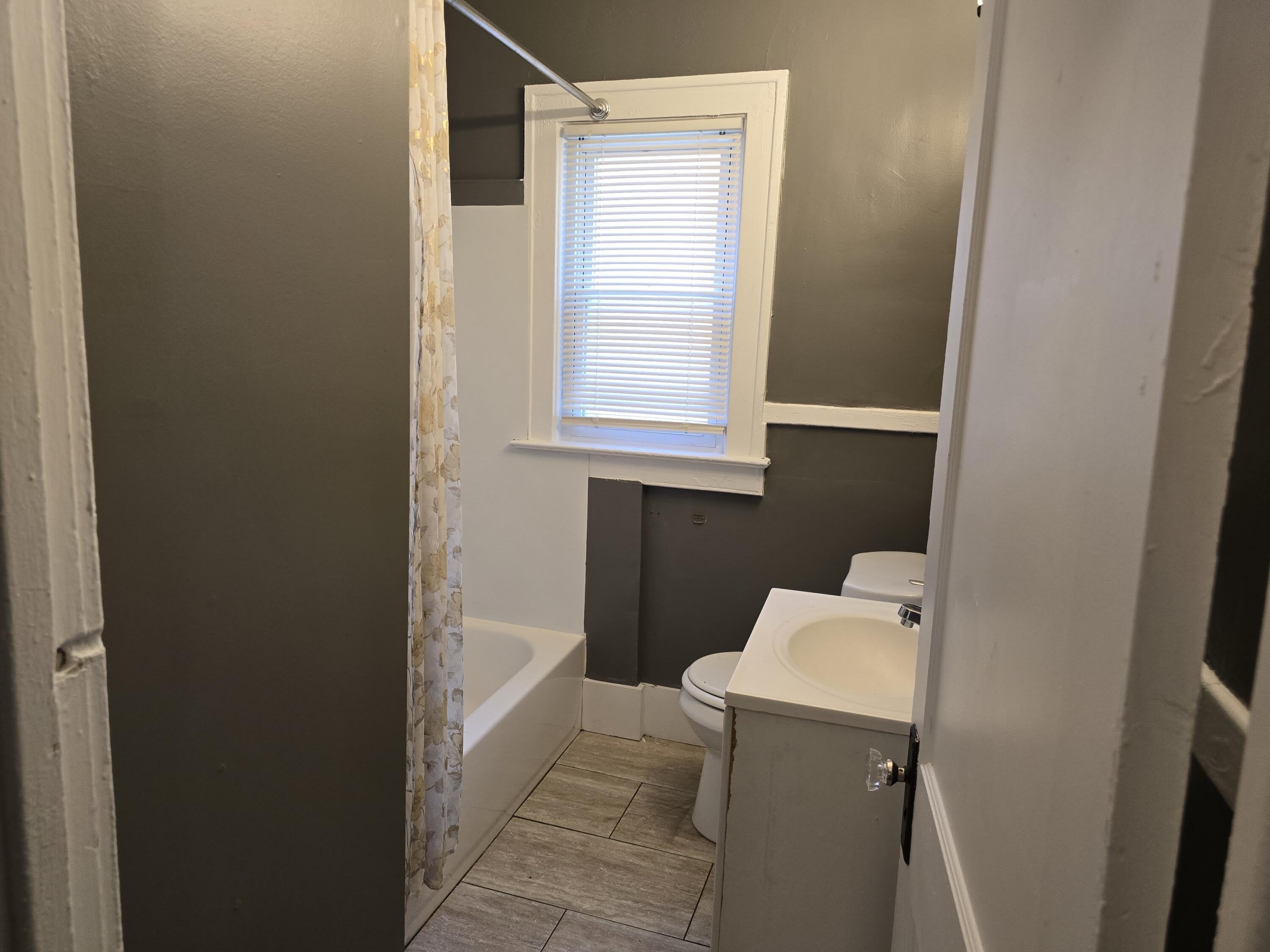 9122 Pinehurst Street – photo 2