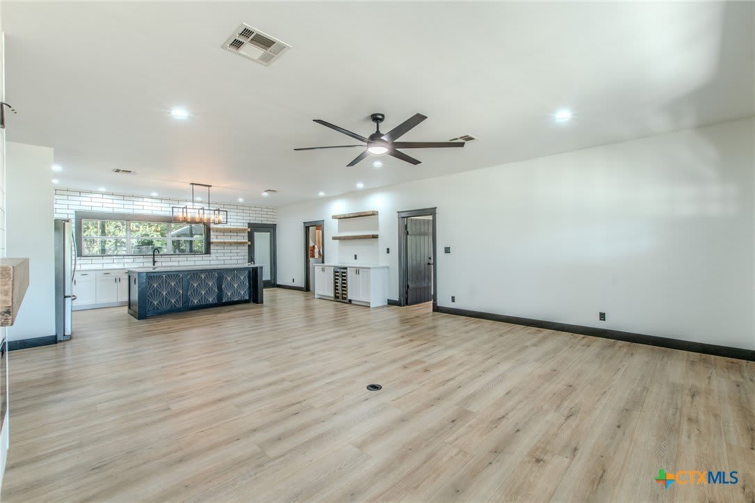 466 Arrowhead Point Road – photo 4