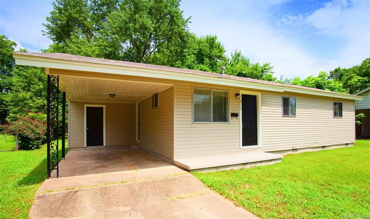 817 Greenlea Drive – photo 2
