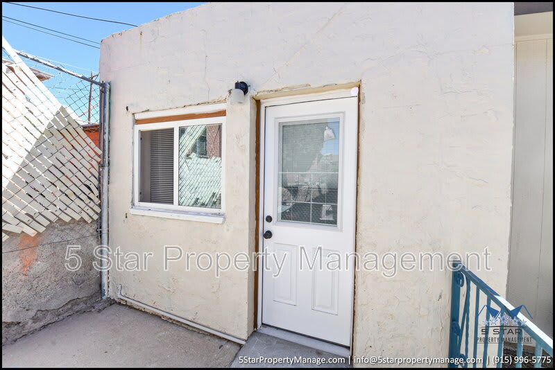 1212 North Laurel Street – photo 4