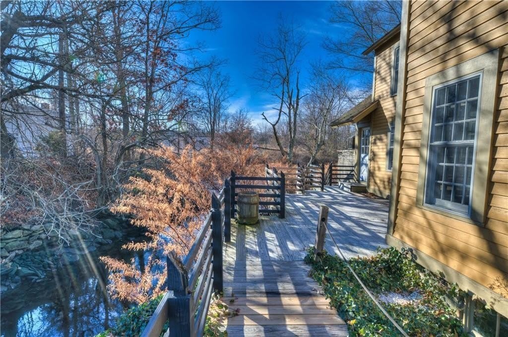 3351 Post Road – photo 3