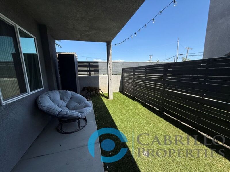 3079 Martin Ave – photo 2
