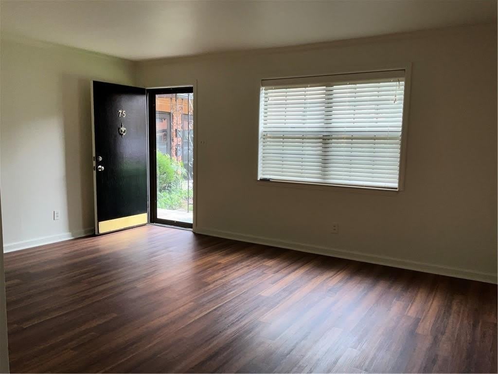 75 Roswell Court NE – photo 3