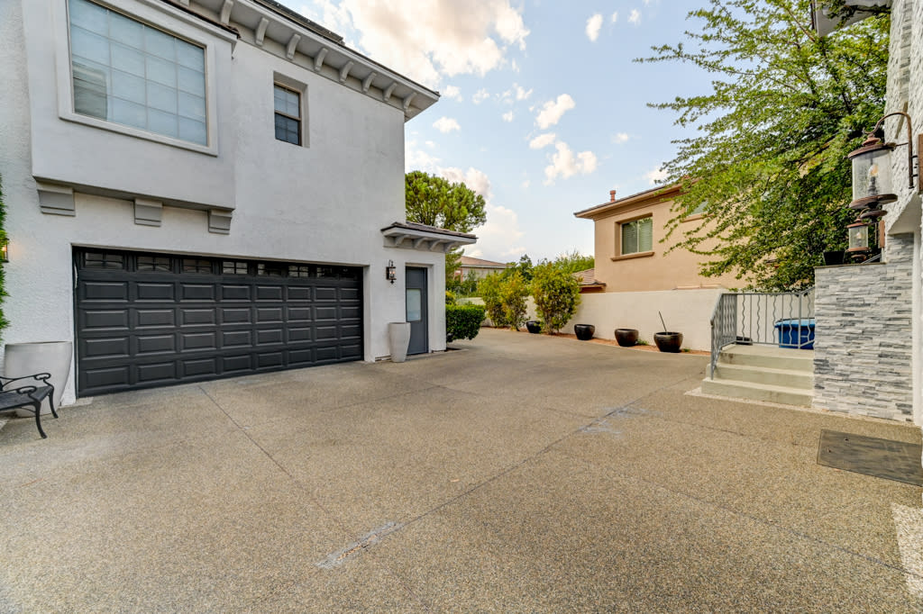 10212 Stone Briar Court – photo 4