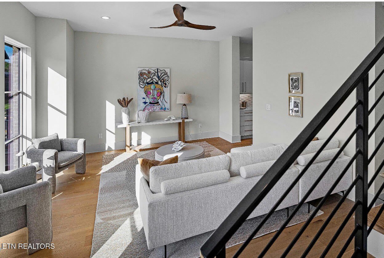 9406 Horizon Drive – photo 3