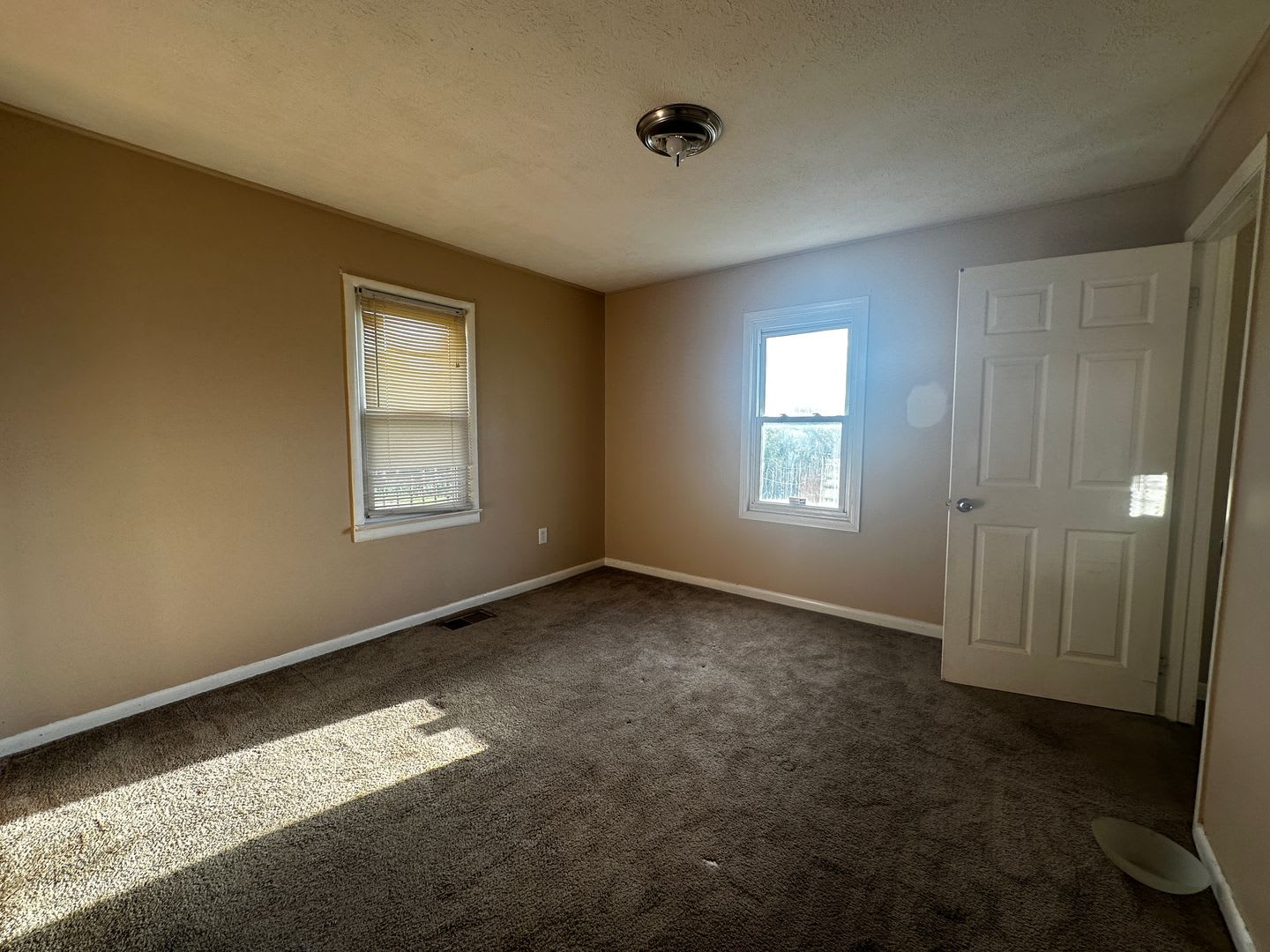 Two Bedroom-One Bath for rent in Morristown – photo 5