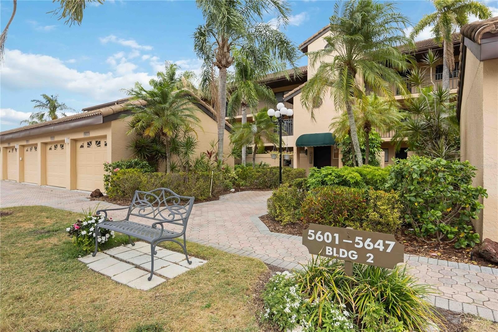 5627 ASHTON Way – photo 4
