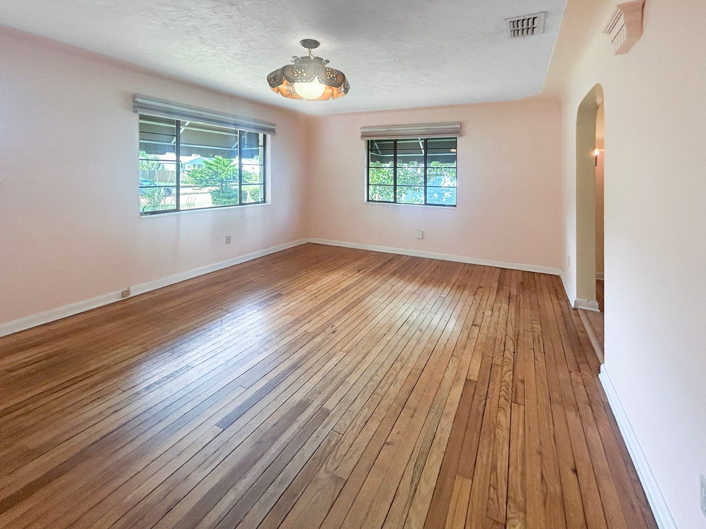 Well Maintained Charming 2 1 Home With In Law Studio And Modern Conveniences – photo 4