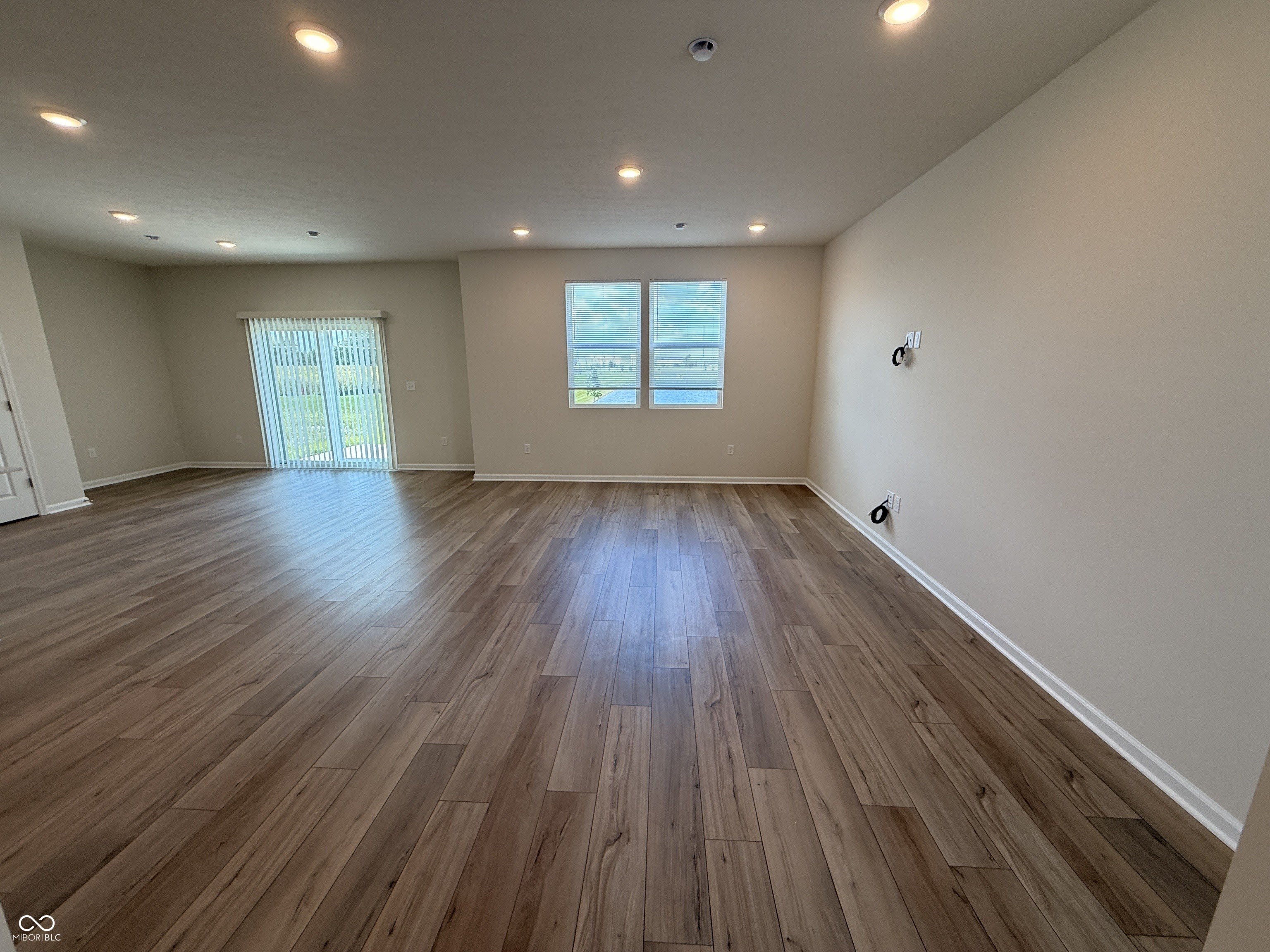 3828 Sterling Drive – photo 5