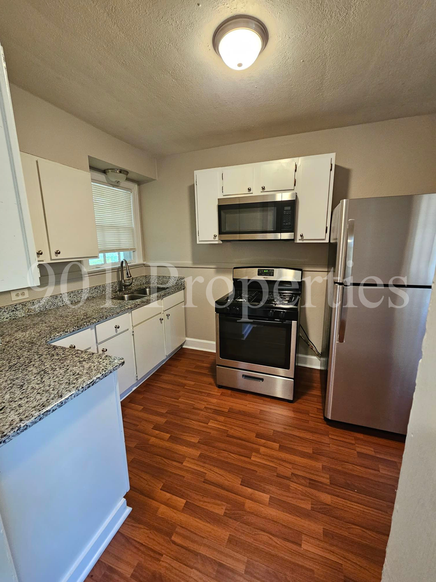 770 Goodman Street – photo 4