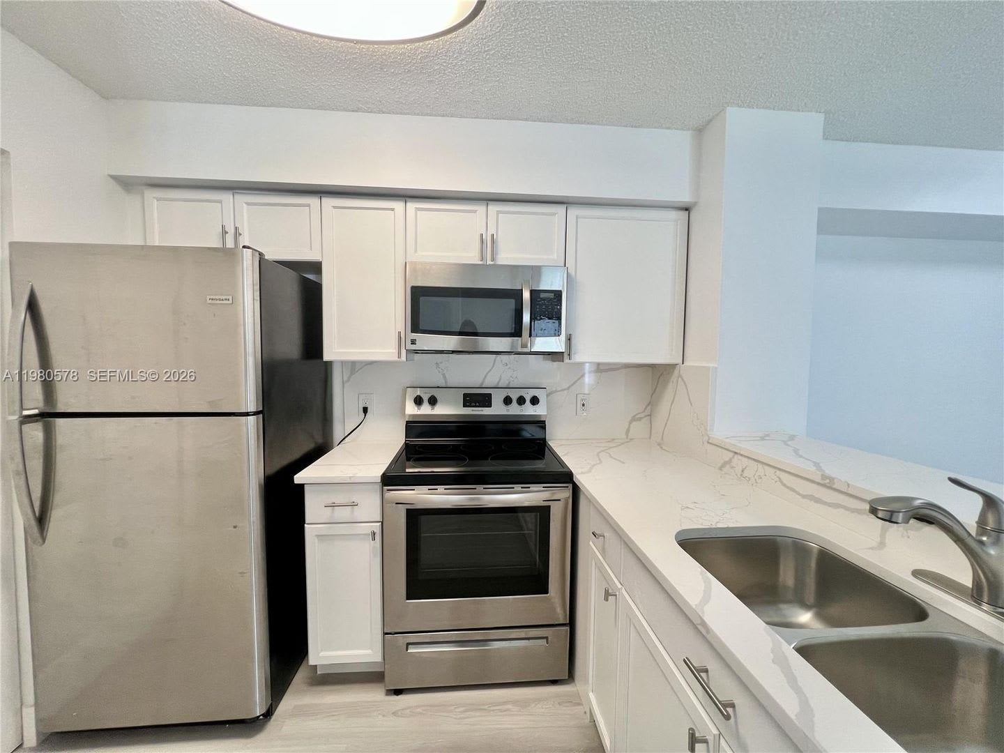 640 S Park Road 12-4, Hollywood, FL 33021 – photo 1