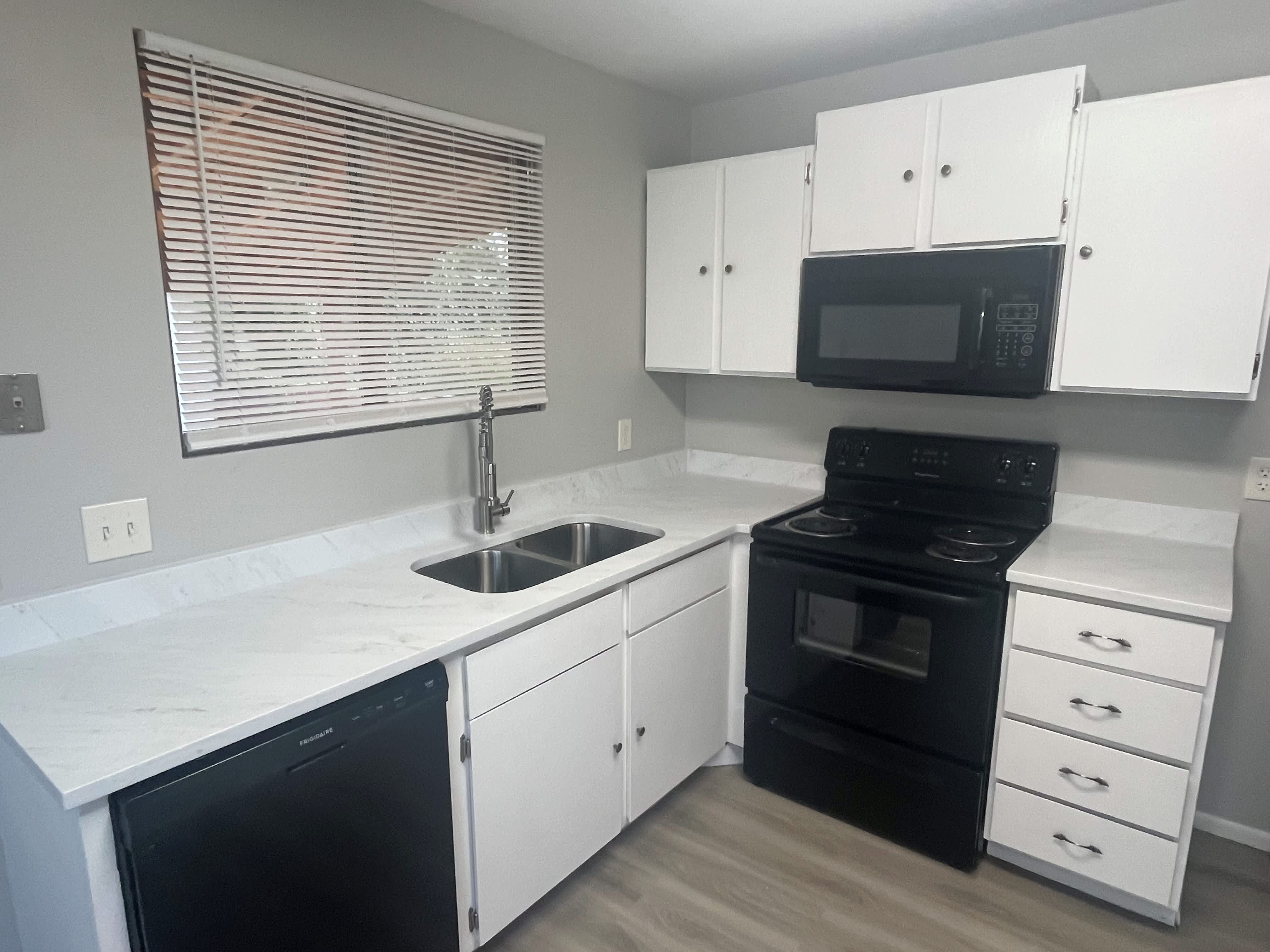 1537 W Ponderosa Ln – photo 3
