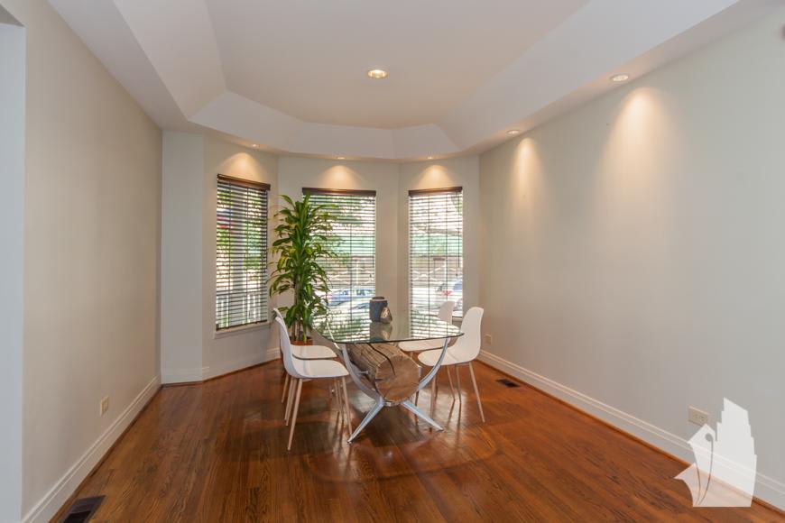 1625 W Hollywood – photo 2