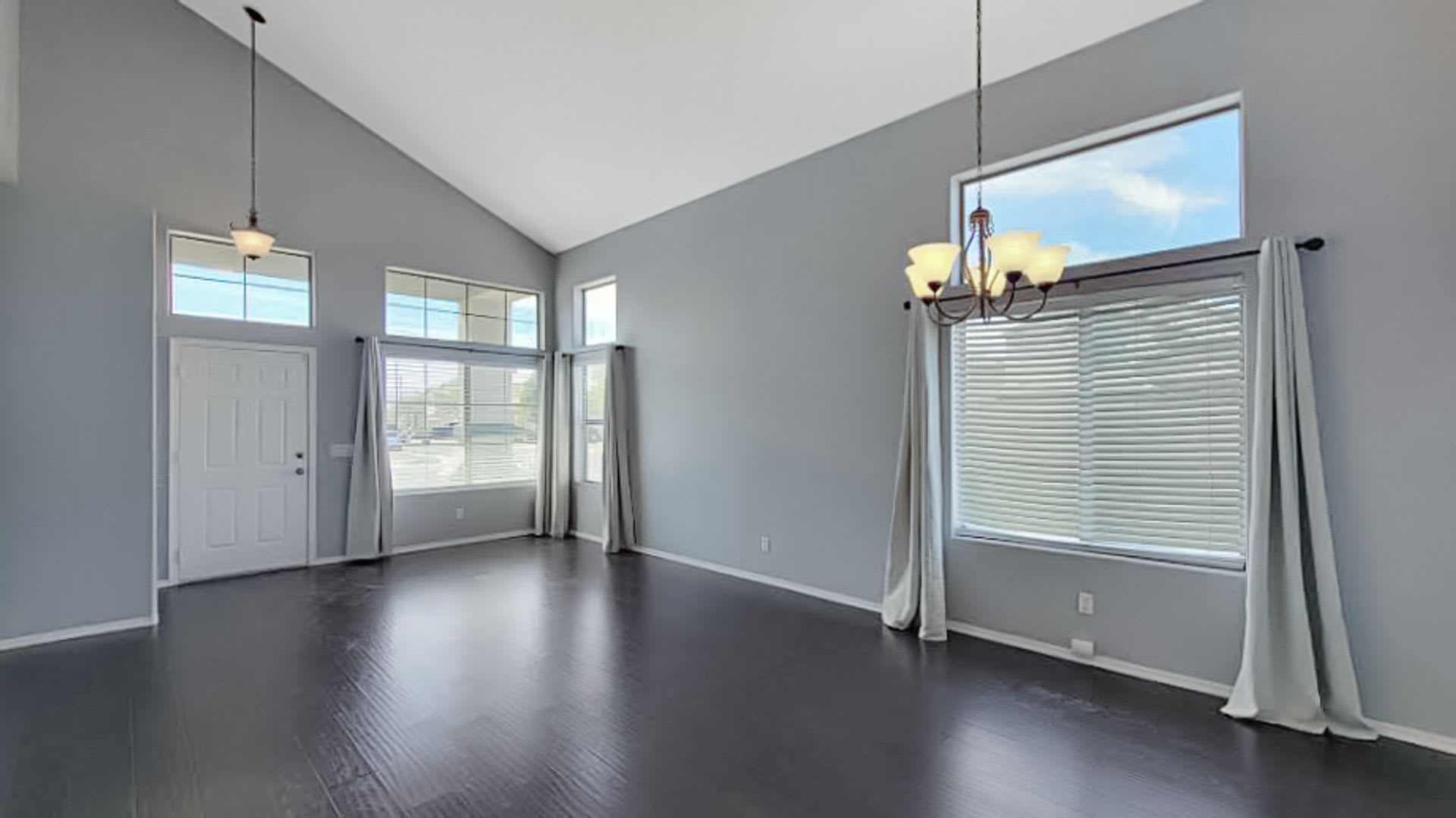 Priced right in a great neighborhood with SOLAR and POOL! – photo 4