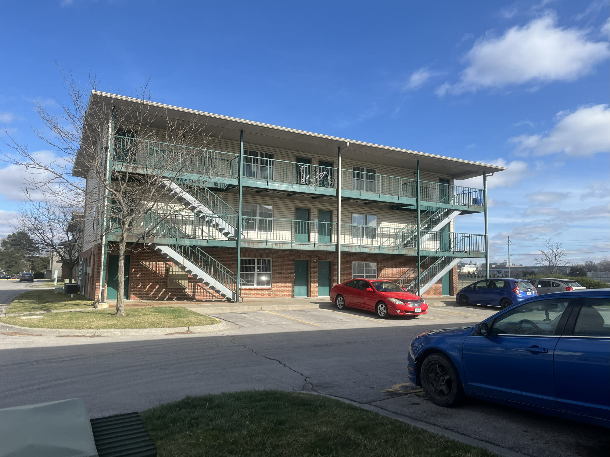 Ashley Square Apartment Homes – photo 2