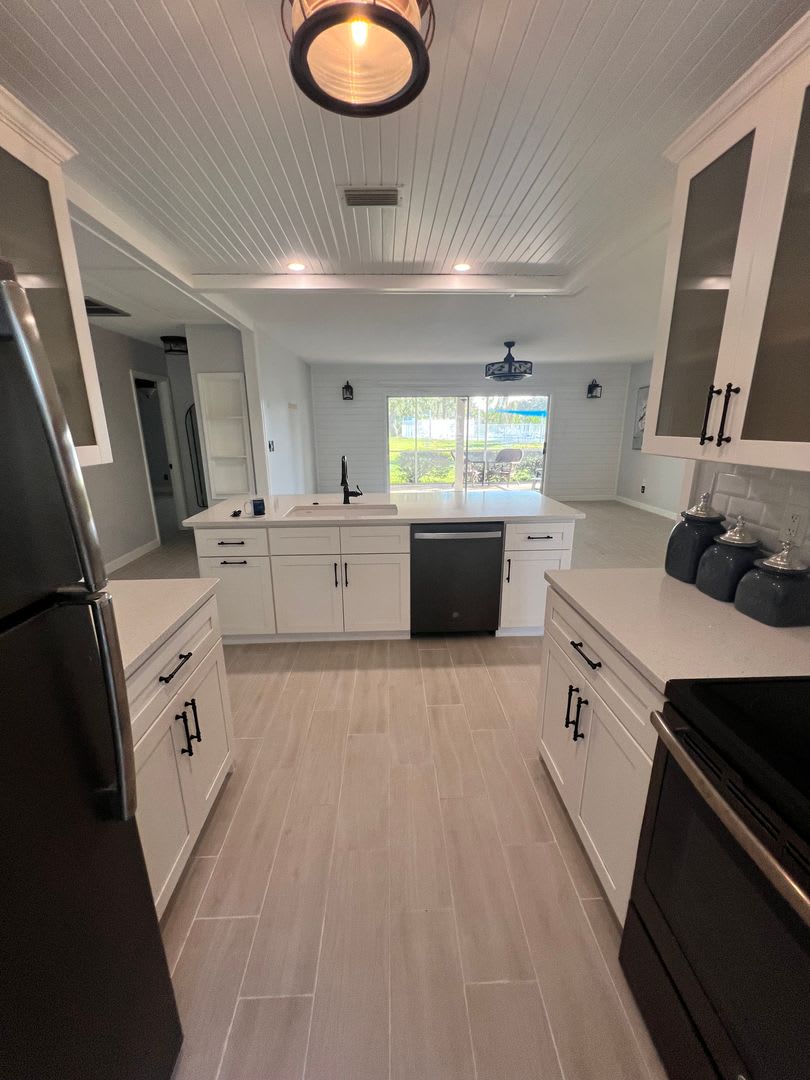 2/2 Carport in gated community of Englewood Golf Villas – photo 5