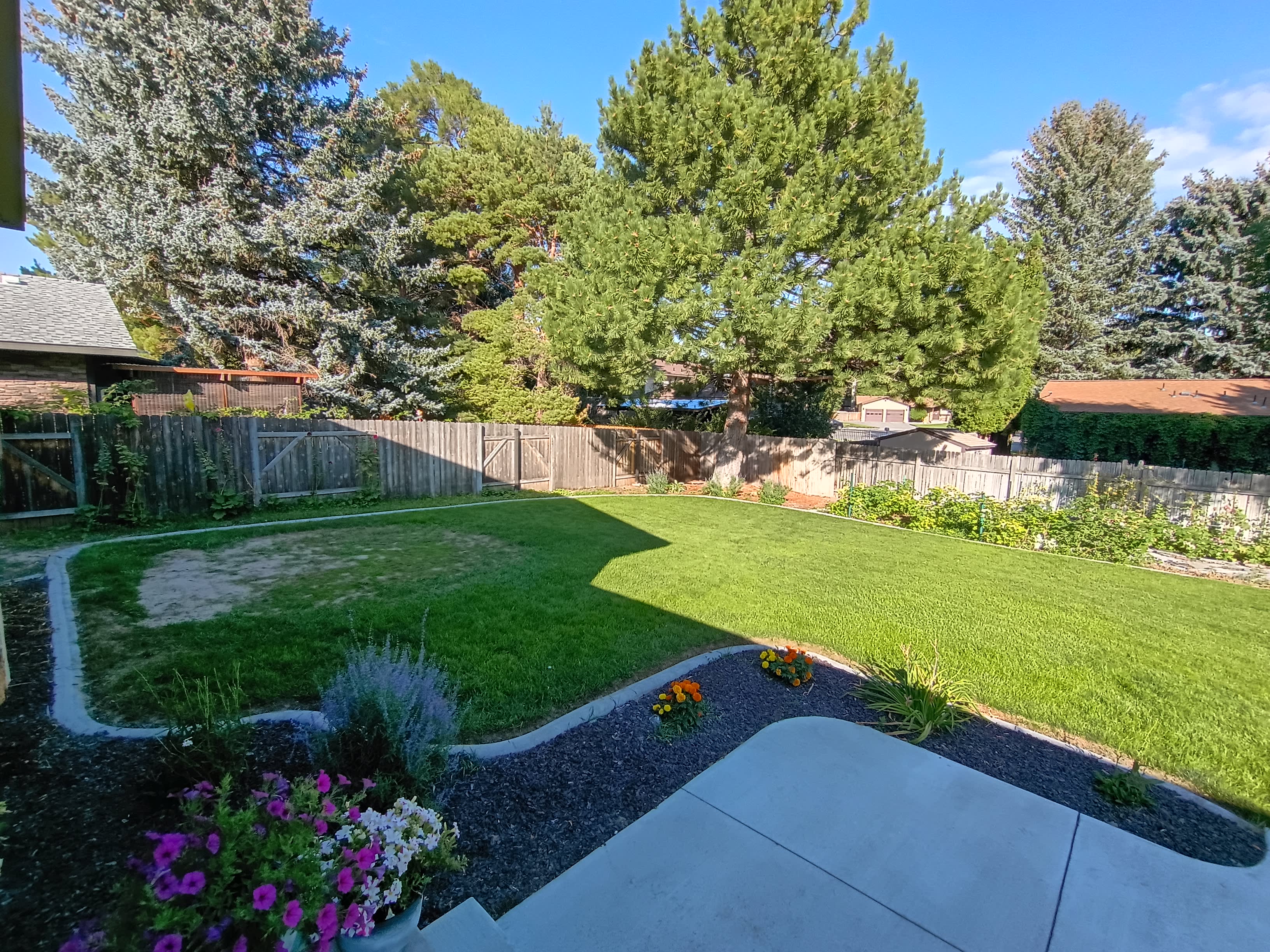 725 Dickson Avenue – photo 3