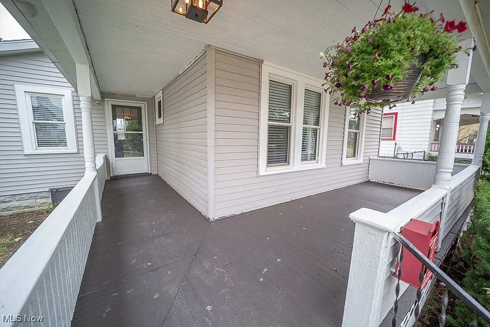 4BD/ 1BA- Lorain: First Month Rent and Security Deposit HALF OFF! – photo 2