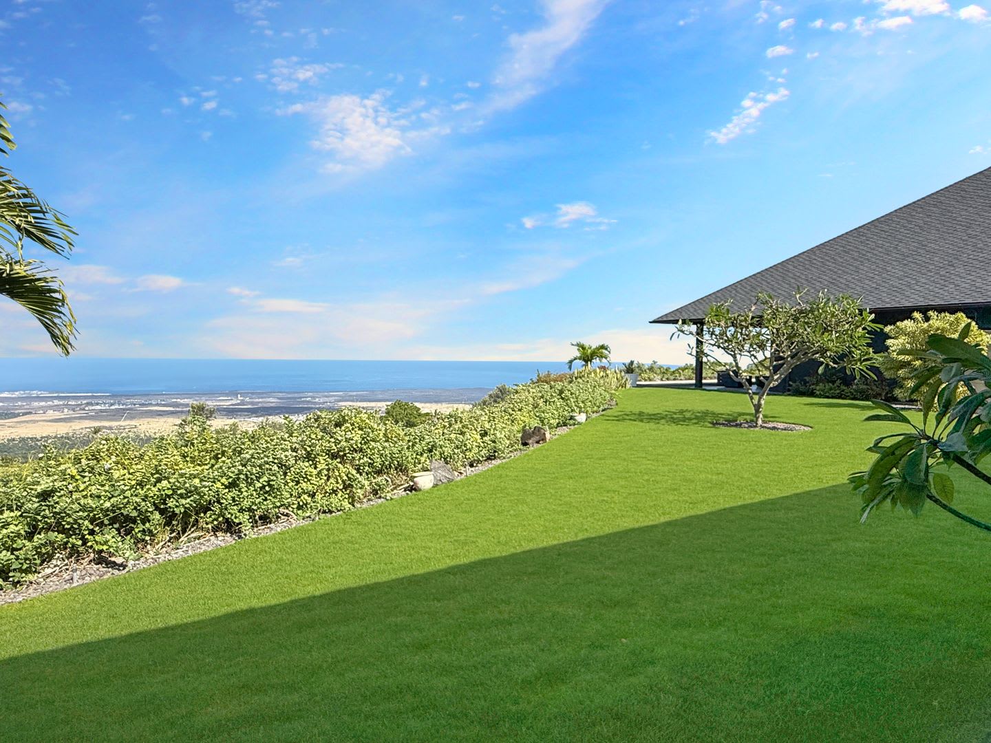 Luxury furnished pod style 3 bedroom 3.5 bathroom w/pool, outdoor showers, & spa coming soon! – photo 5