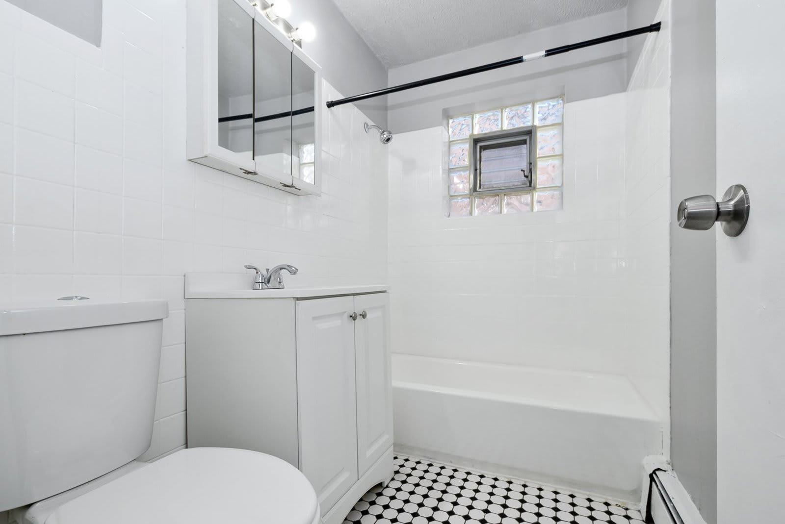6107 South Racine Avenue – photo 4
