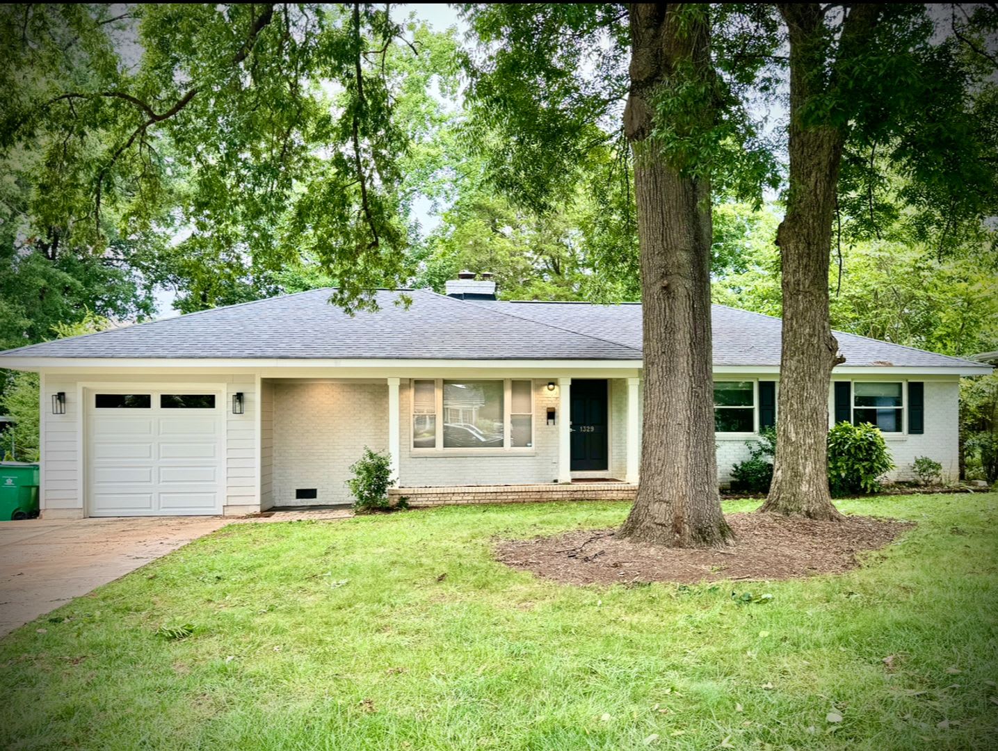 1329 Mockingbird Lane – photo 1