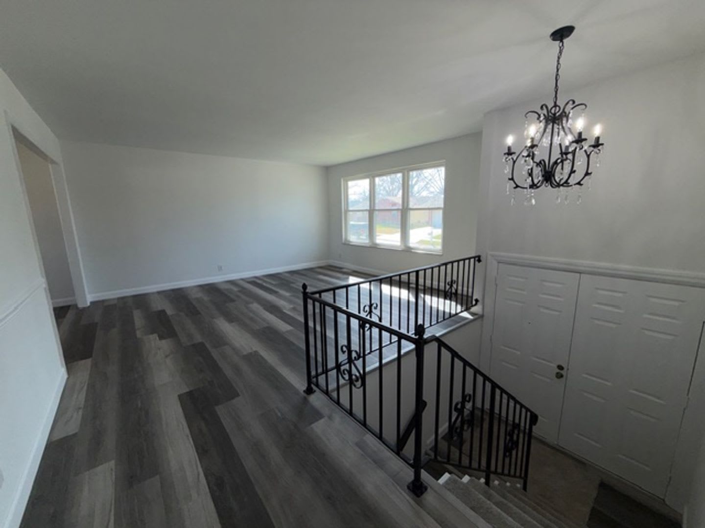 Spacious 5Br 2Ba In Manchester For Rent – photo 3