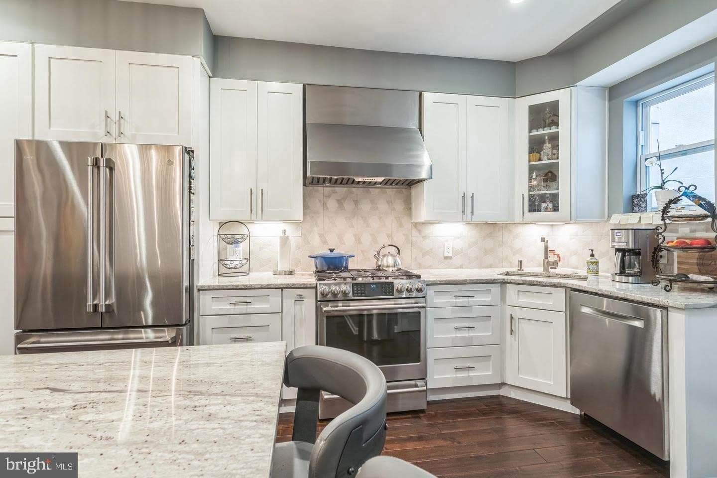 1153 N HANCOCK Street – photo 4
