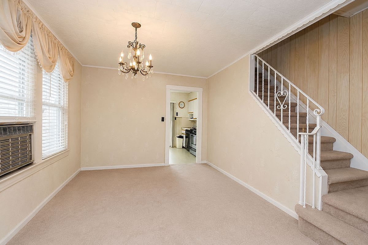 871 50th St – photo 5
