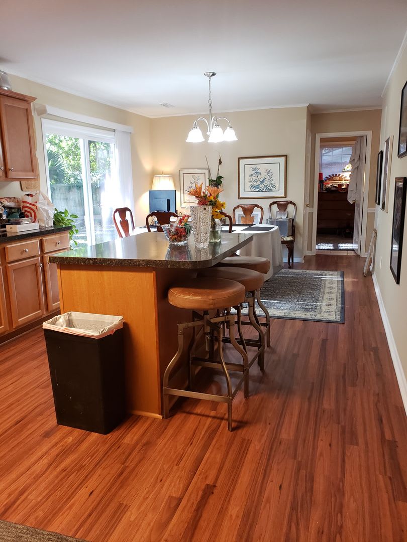Three Bedroom Ranch in Mount Pleasant – photo 3